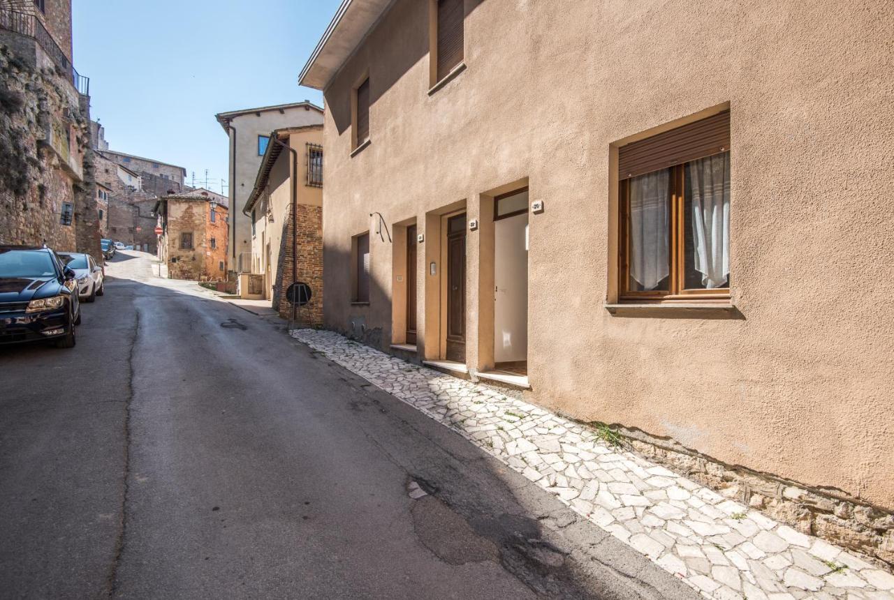 Entro Le Mura Montepulciano Stazione Exteriör bild